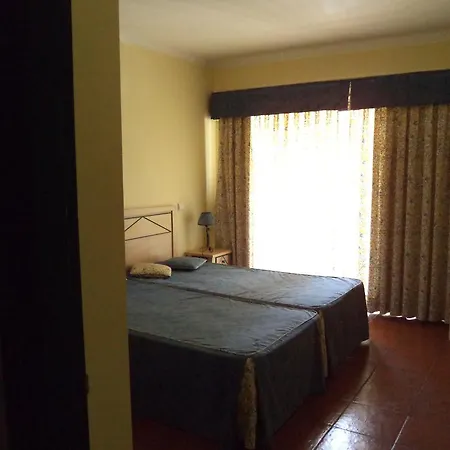 Apartment Parque Dos Reis